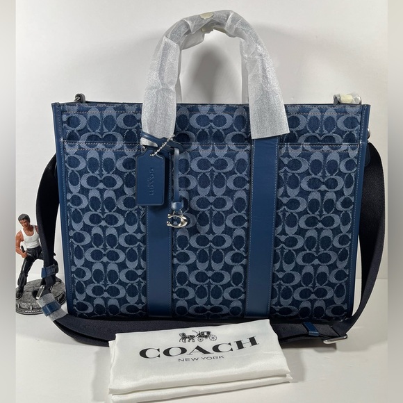 NWT COACH Wesley Tote In Signature Denim $495